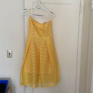 Off shoulder super chic dress with deep side pockets